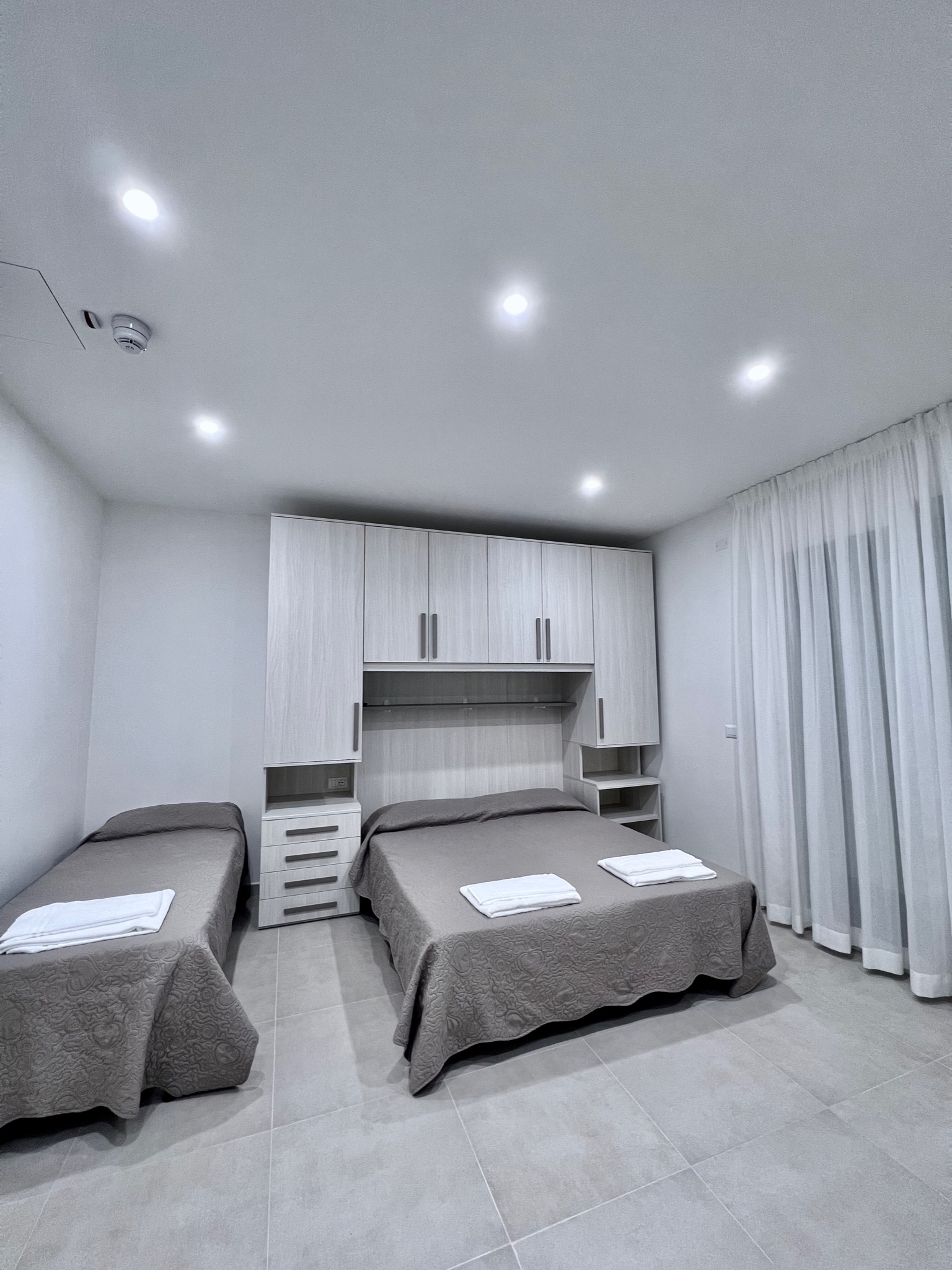 Gallery05