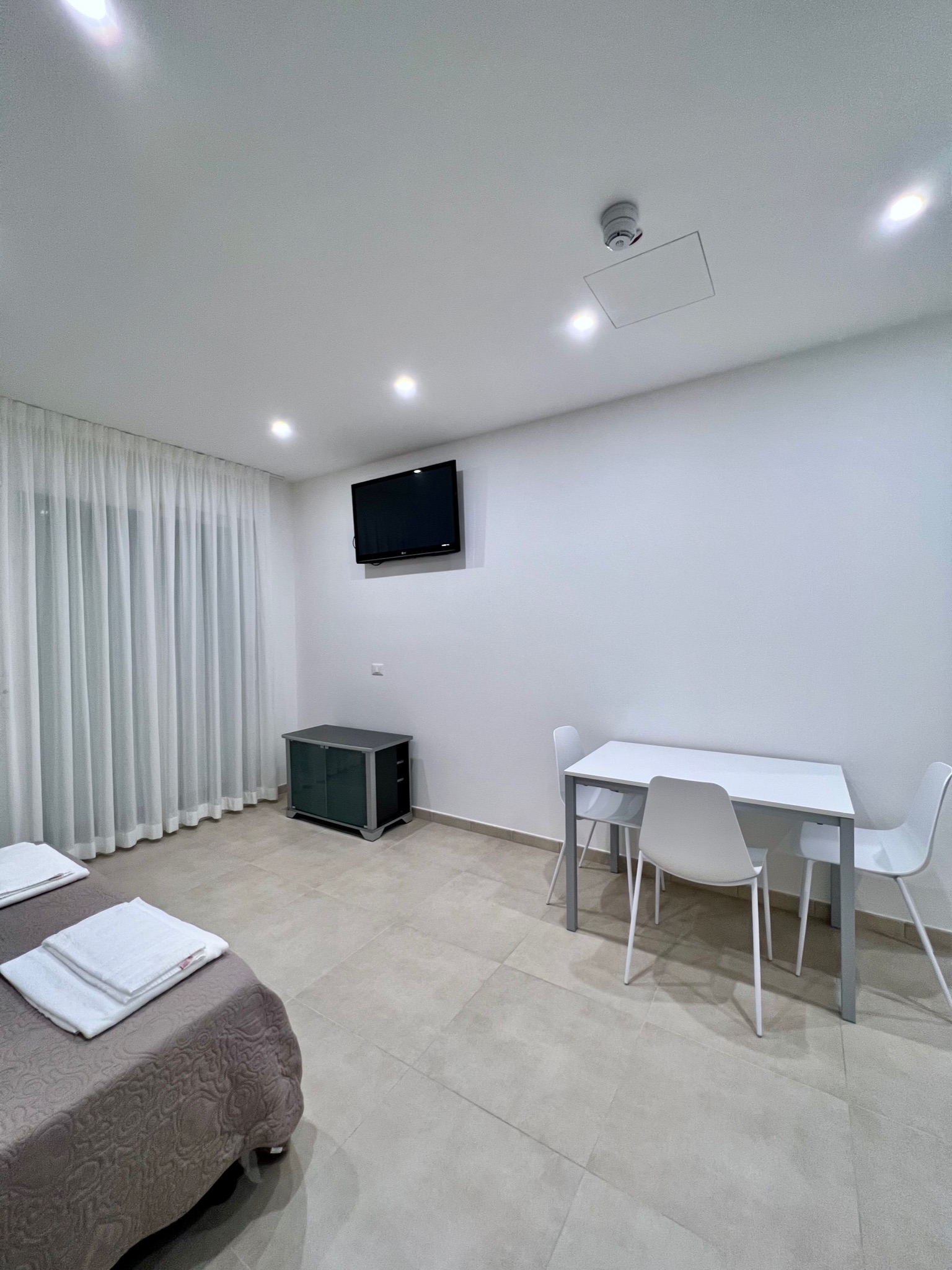 Gallery05