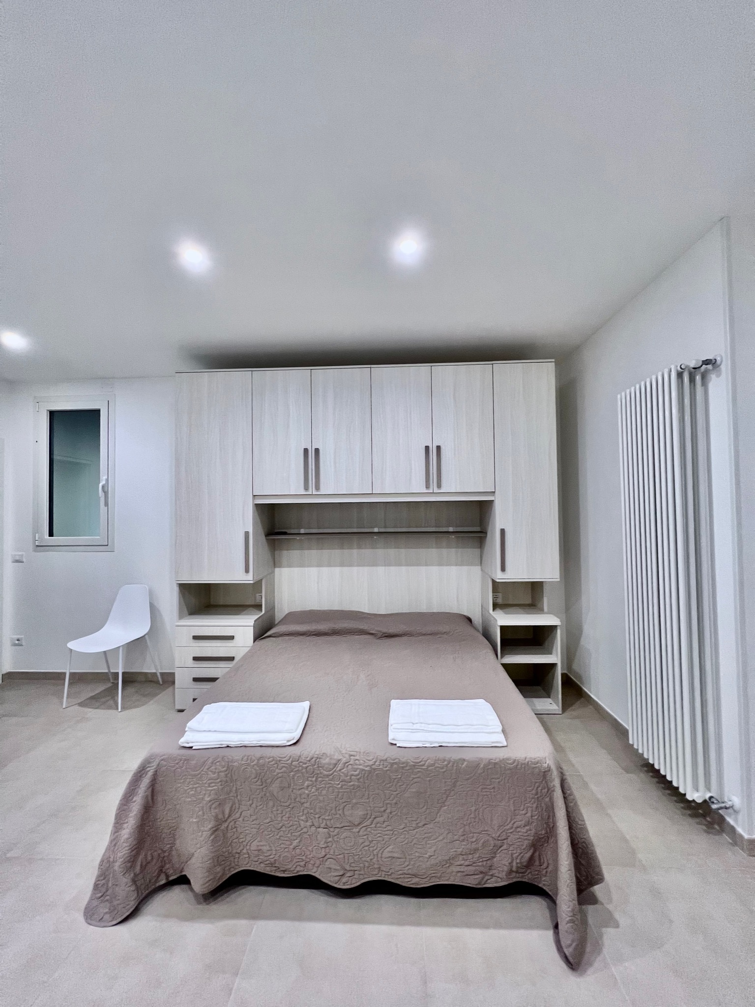 Gallery05