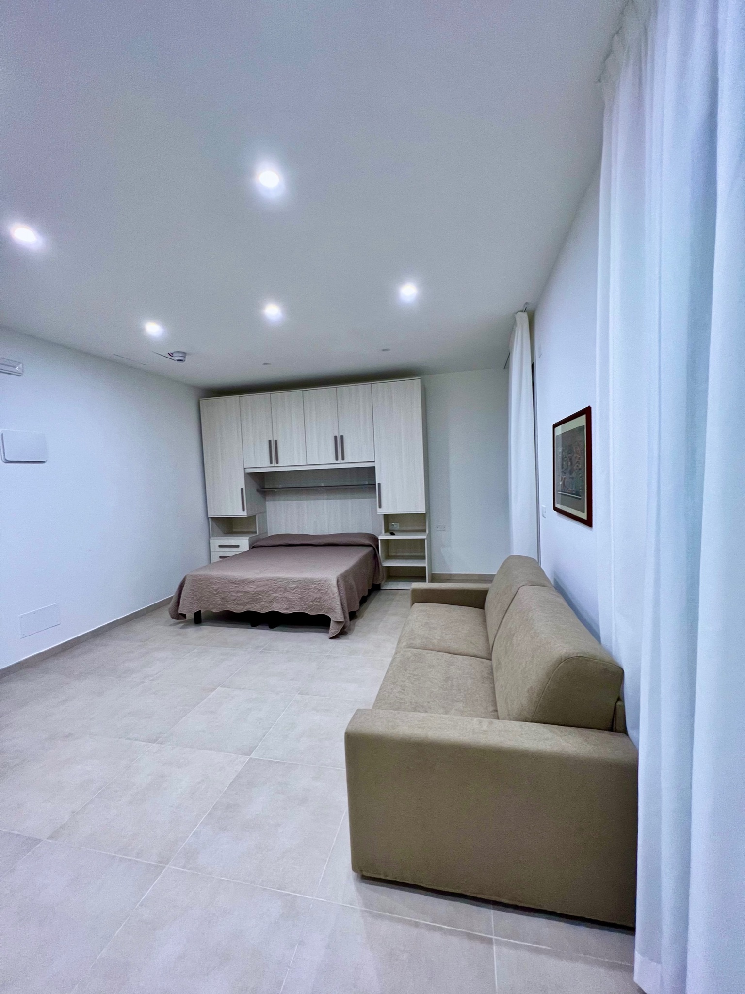Gallery05